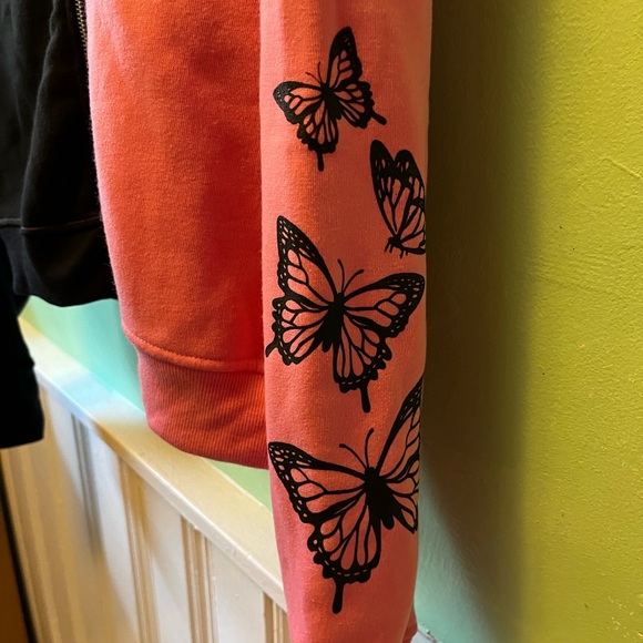 NWT Birch and Stone Unique Cropped Hoodie - Picture 5 of 6